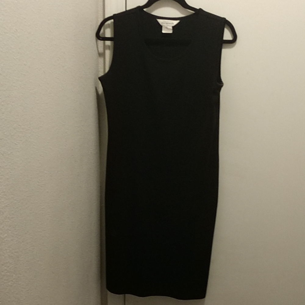 Misook Sleeveless Black Dress